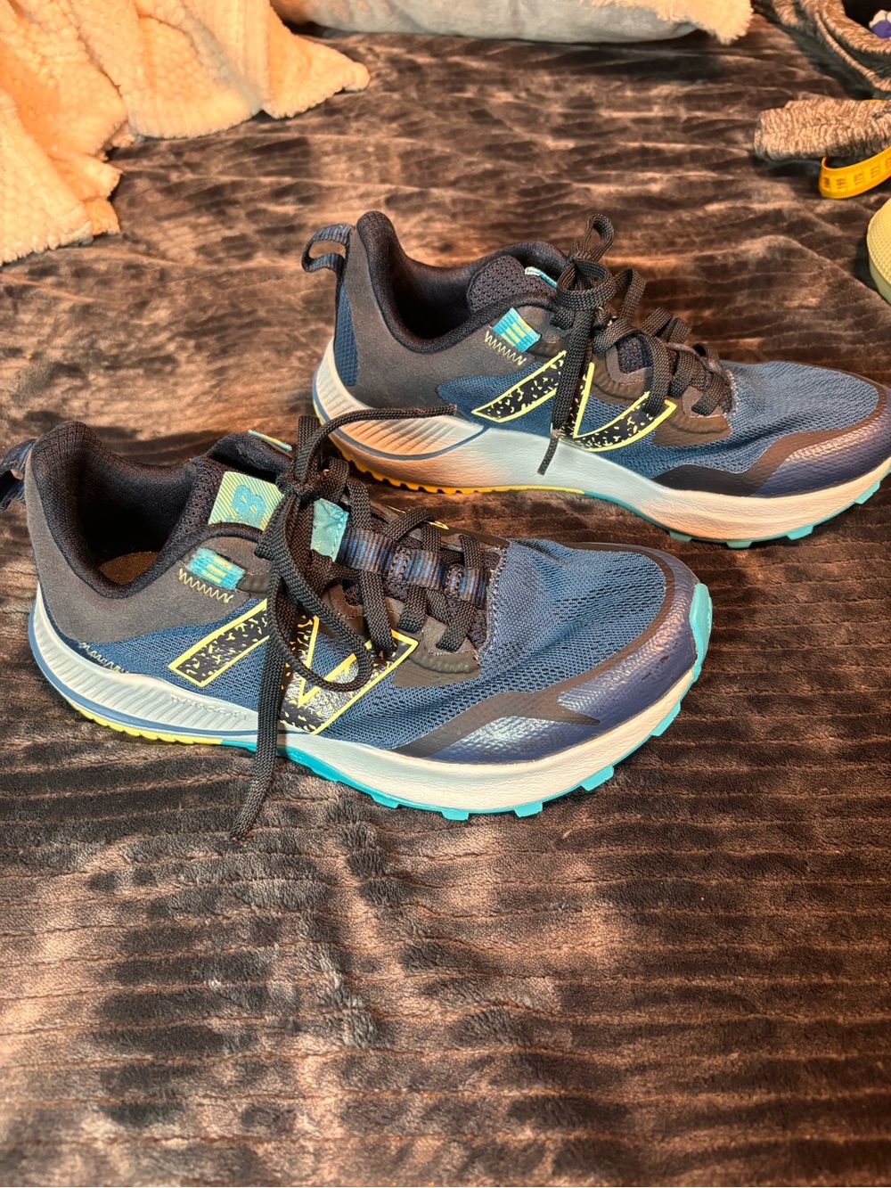 New Balance Men’s Navy and Teal Trail Running Shoes